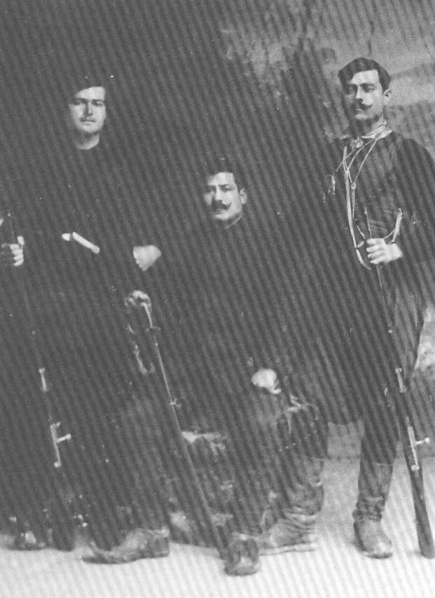 m_papagia.jpg (68691 bytes)