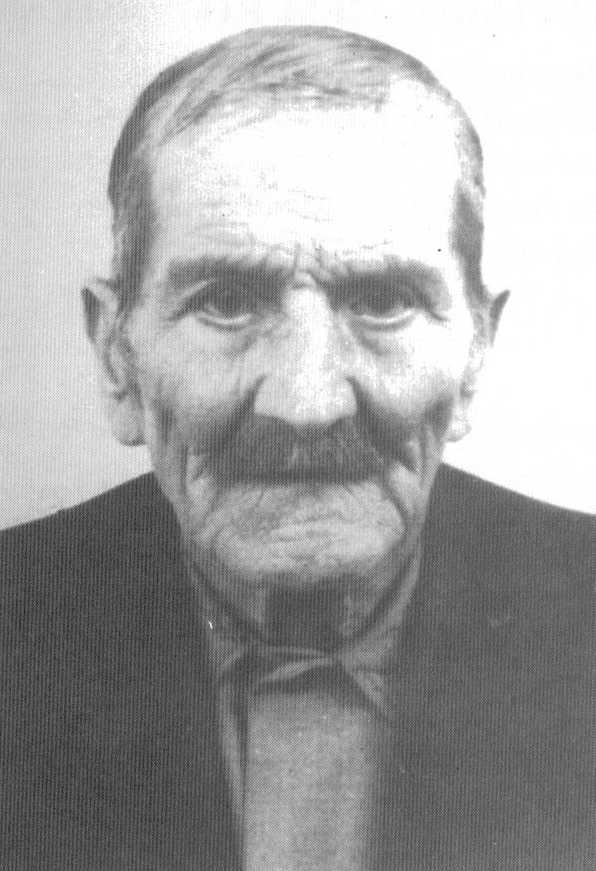 pyrobolakis3.jpg (44798 bytes)